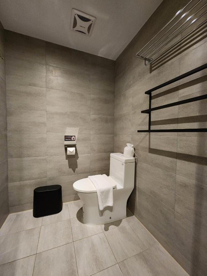 Olah Poshtel - Hualien Zhongfu Hotel Luaran gambar